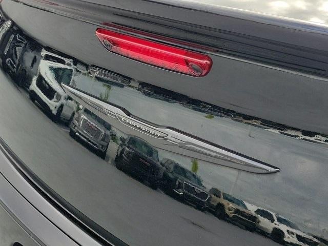 2023 Chrysler 300 300C