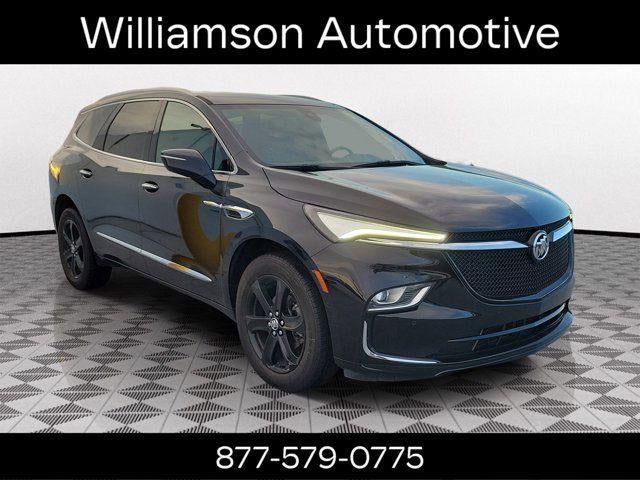 2024 Buick Enclave Essence's photo